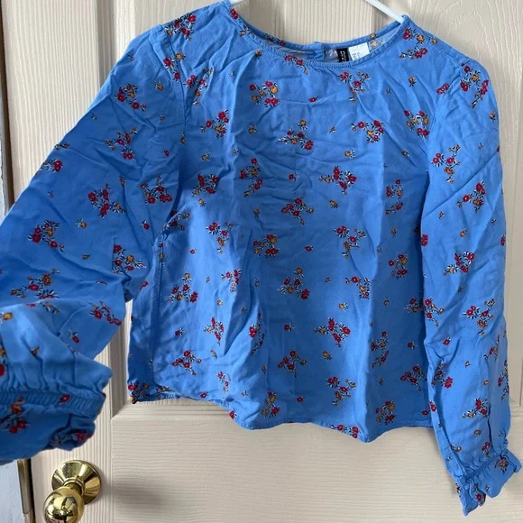 Cute Spring Tops - Picture 7 of 7